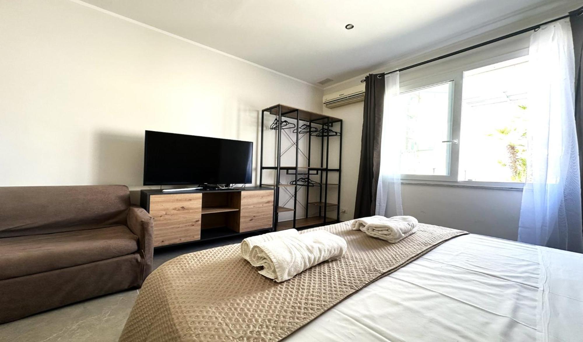 Ch Exclusive Apartments 切法卢 外观 照片